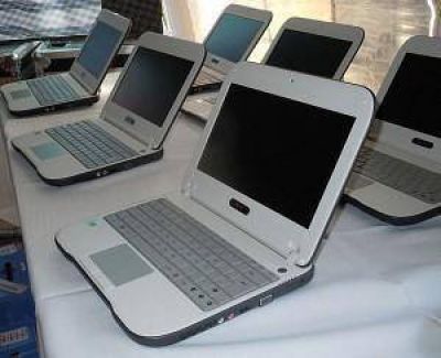 Neuqu�n sigue recibiendo netbooks de Naci�n para las escuelas