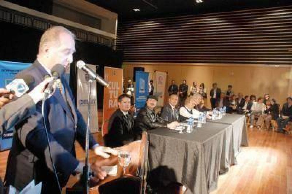Se inaugur� en esta ciudad el II Encuentro Federal del Tango