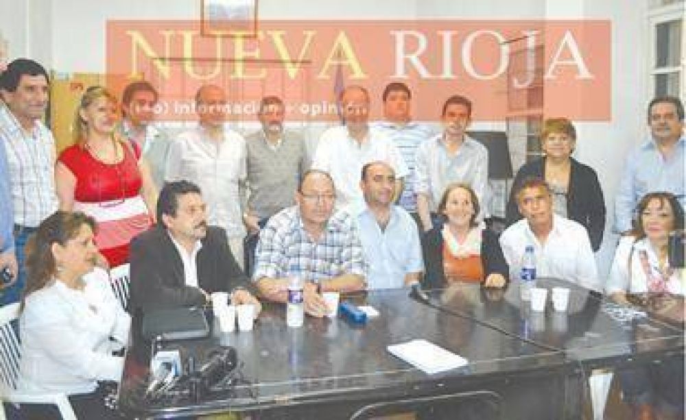 Desembarca en La Rioja el brazo sindical de la UCR