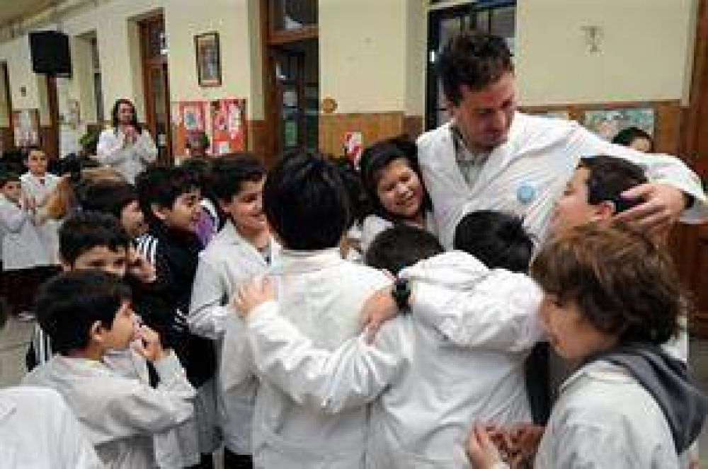 Volvieron a la escuela los docentes sancionados