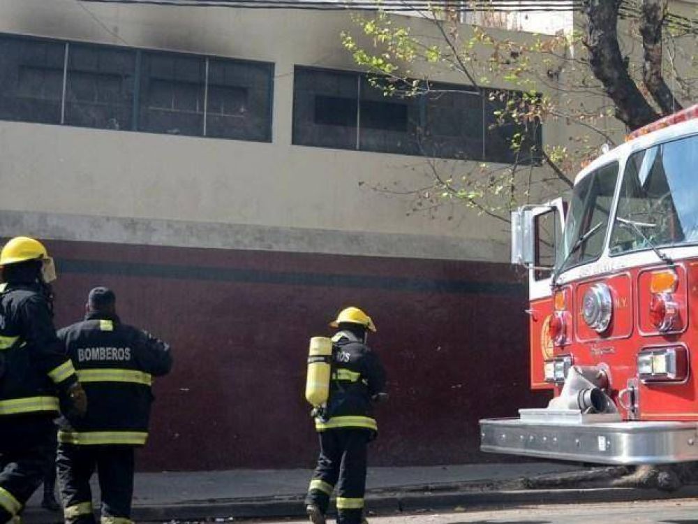 Incendio obra del desinter�s