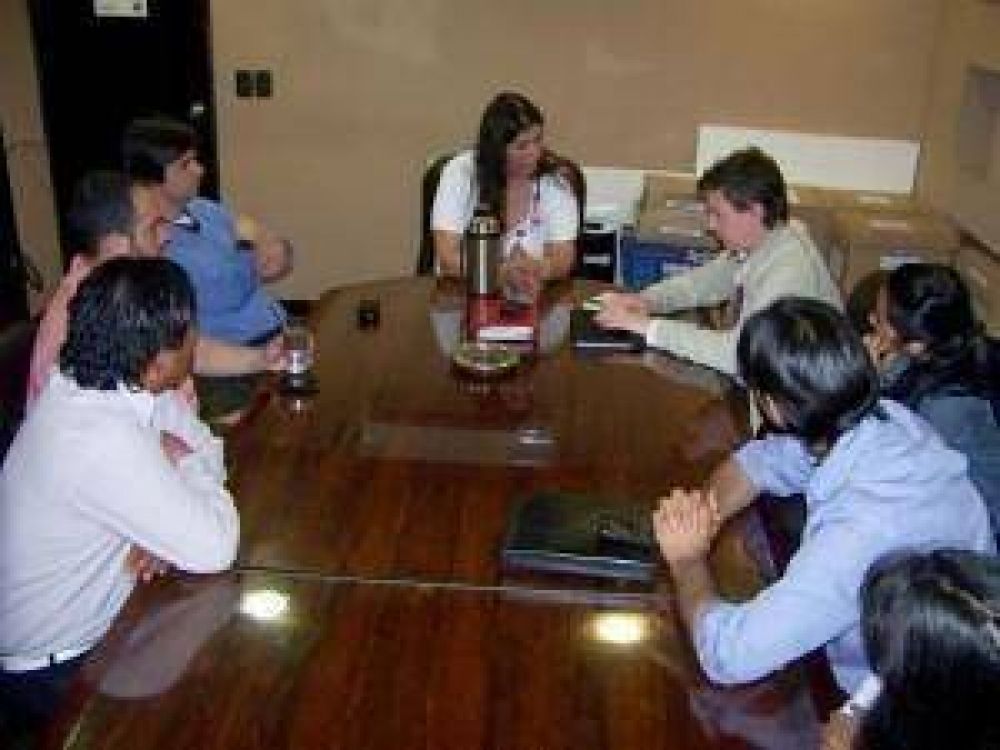  Reuni�n con funcionario de Naci�n