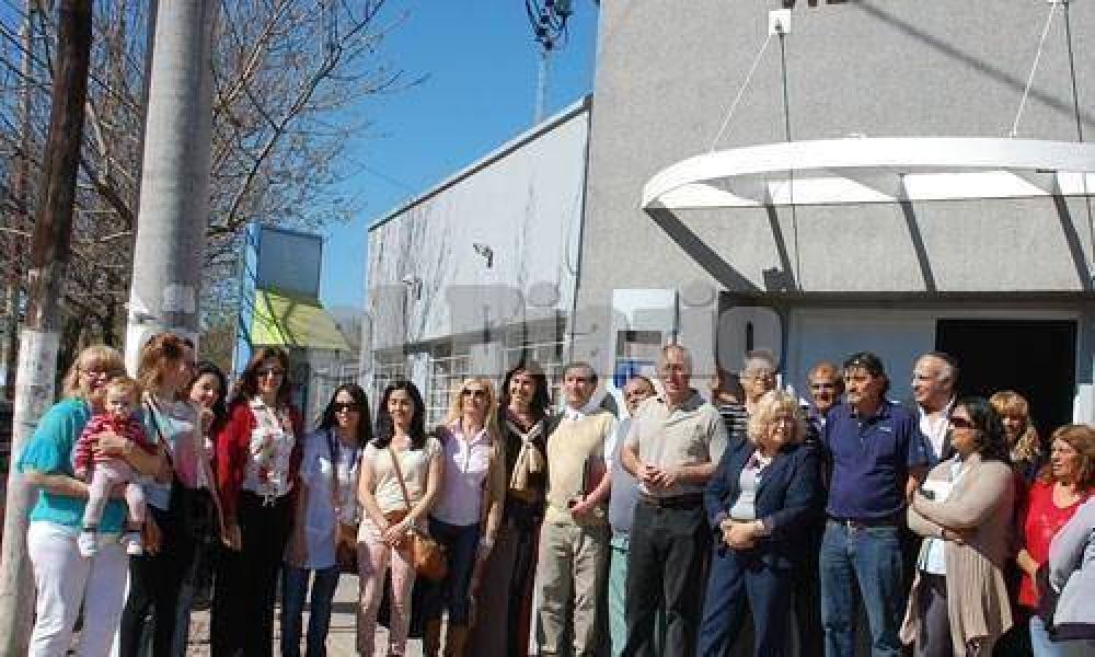 Donaci�n y v�as de mejoras para la sala de salud de Villa Rosa