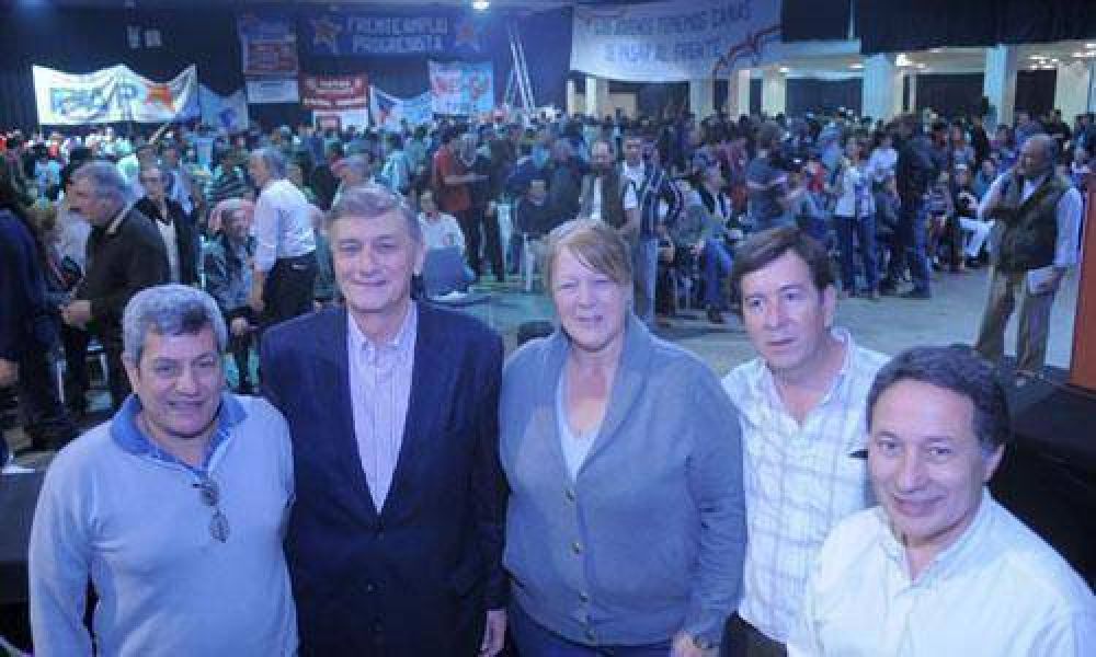 Dirigentes locales en la cumbre del GEN