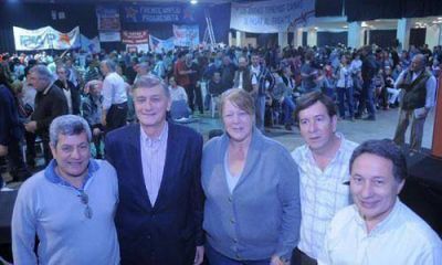 Dirigentes locales en la cumbre del GEN