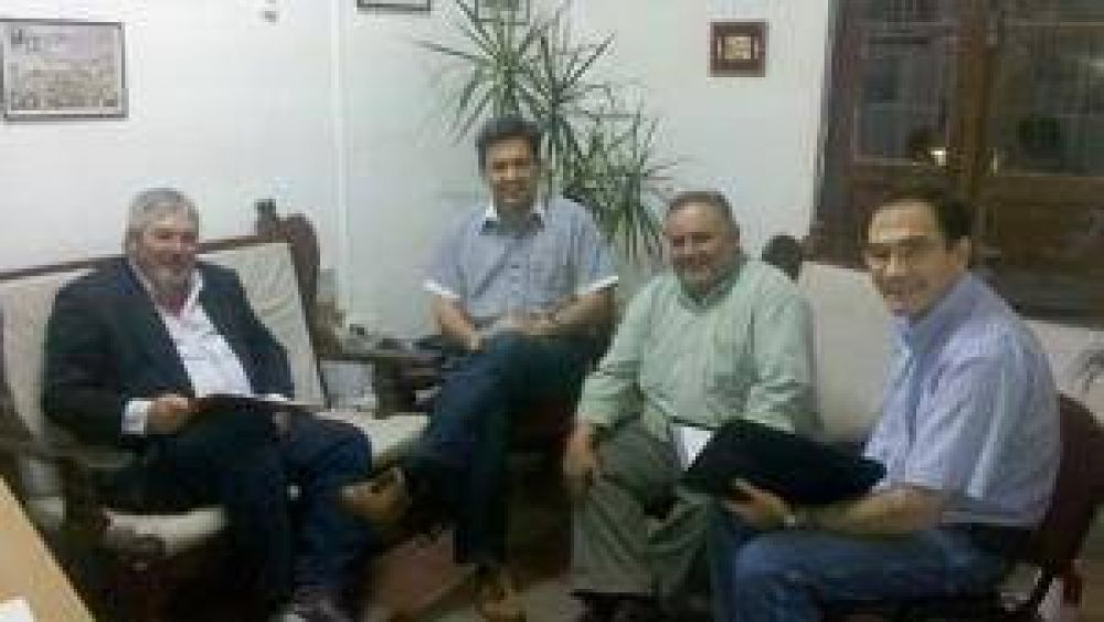 Zimmerman y Encuentro Progresista debatieron sobre las PASO En L�pez y Planes 358.