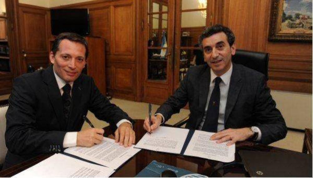 Echeverria: El municipio con Unidad Satelital M�vil propia para sacar el DNI
