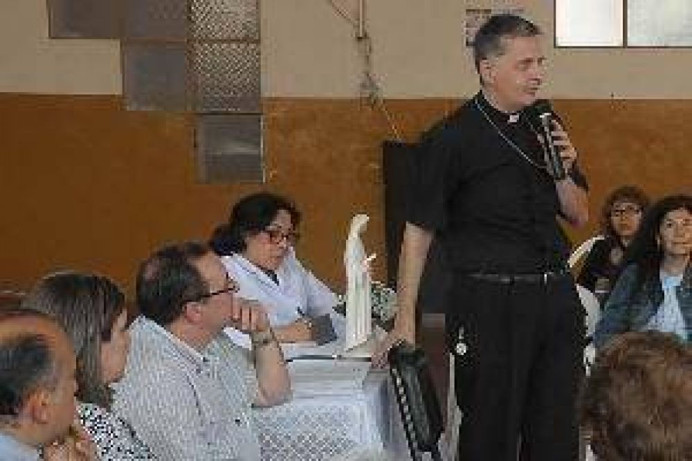 Mons. Torrado conden� la banalizaci�n del matrimonio y el alquiler de vientres
