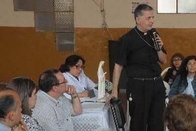 Mons. Torrado conden� la banalizaci�n del matrimonio y el alquiler de vientres