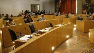  La UCR pide informes y reparte culpas por la instalaci�n de transformadores en Barrio Sur