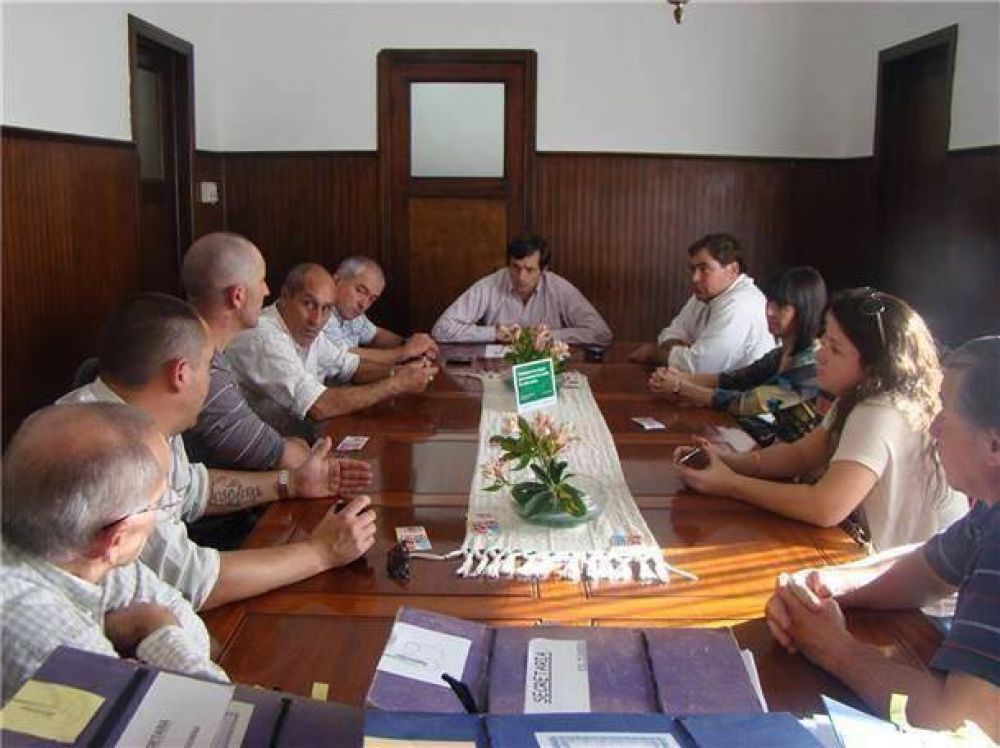 Vecinos se reunieron con el intendente por la ruta 65