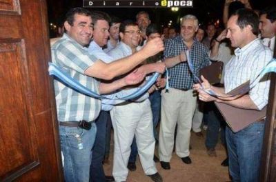 Con fuertes frases de respaldo a Cristina Kirchner, el PJ inaugur� una nueva sede