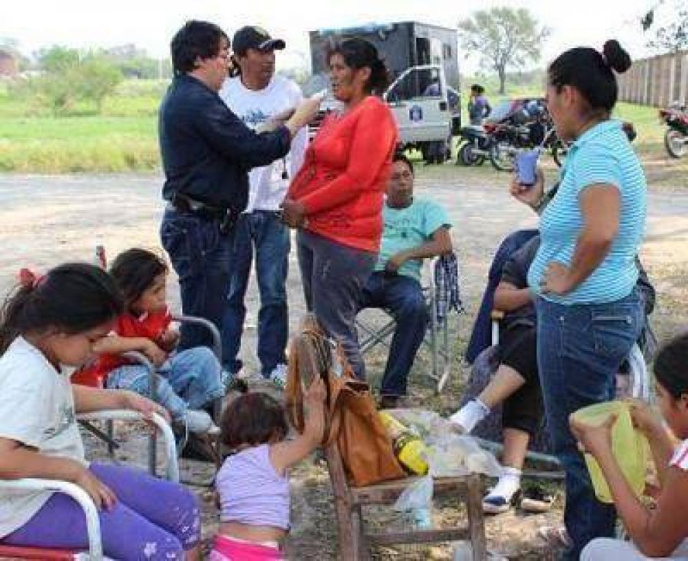 Hija de Diputado Gildista denunci� que la polic�a les impide manifestarse contra las mentiras del gobierno provincial y de Blanca Denis