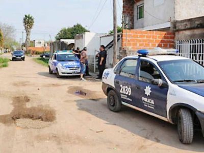 Un muerto, dos heridos y un par de casas destruidas tras una pelea