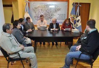 Entregan t�tulos de propiedad