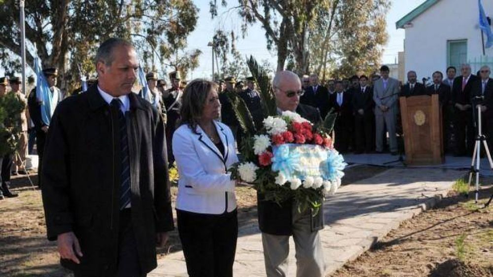 Buzzi encabez� el acto por el 147� aniversario de Rawson