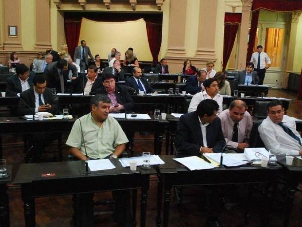 La C�mara baja pedir� informes por el decreto 2693