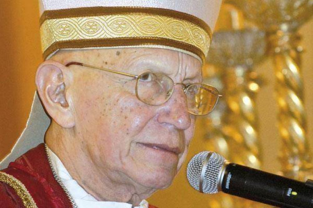 Monse�or Polti: "La pasi�n de Cristo est� en las calles, en cada hombre o mujer que sufre"