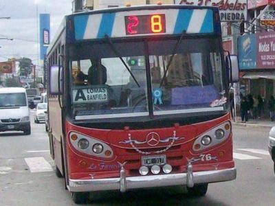 Asaltaron y le cortaron dos dedos a un chofer de la 278