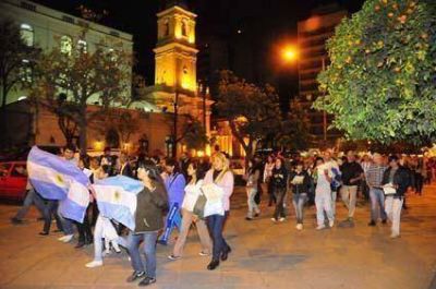 Grandezas e inconductas que marcan la cotidianidad  Del Jujuy que se abre camino 