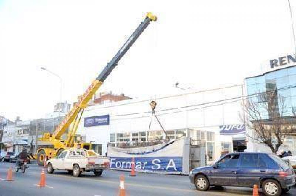 M�s de 4 mil comercios locales ya retiraron sus carteles y marquesinas