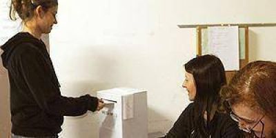 Los J�venes no est�n seguros que votar a los diecis�is sea una buena idea