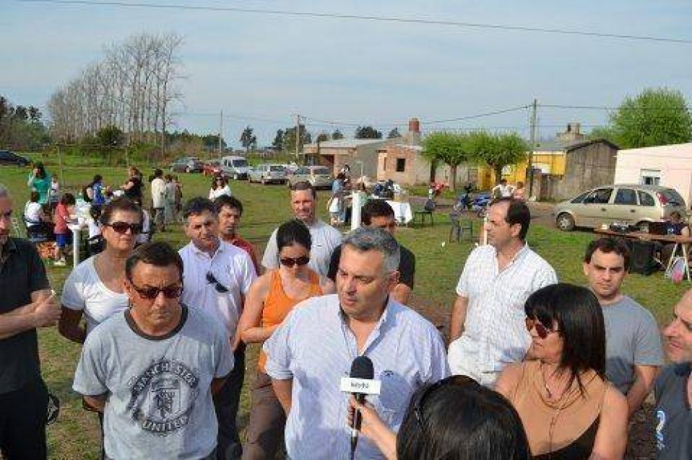 El intendente de Chacabuco sigue visitando barrios
