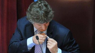 En el gabinete de Mestre ya no se disimulan las internas