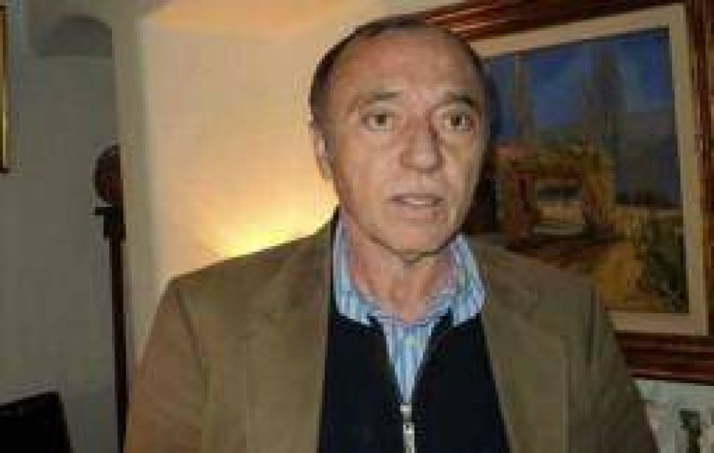 Agost Carre�o rechaza la creaci�n de una polic�a municipal