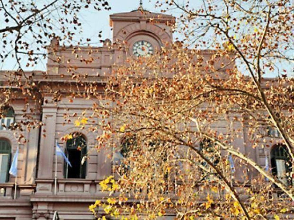 La oposici�n cierra filas en contra de un aumento autom�tico de la TGI