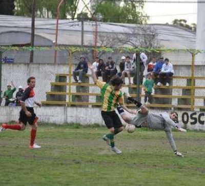 Chacarita le iba ganando a Piazza cuando el partido se suspendi�