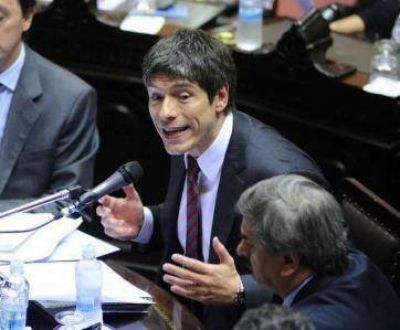 Cacerolazos: el Gobierno endurece su postura