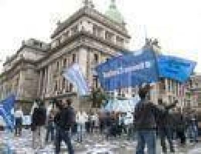 Se oficializ� el traspaso de los fondos judiciales al Banco Naci�n