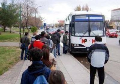 La suba del estacionamiento medido hizo que se use menos el auto