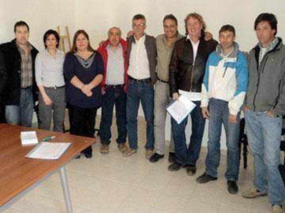 Entregan en Gregores primer pr�stamo blando