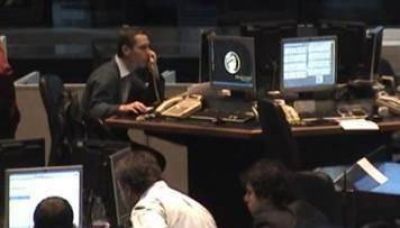 YPF se derrumb� 6,43% y arrastr� al Merval, que perdi� 2,54%