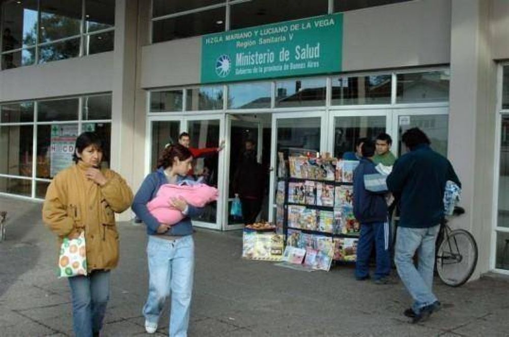 Enfrentamiento en un hospital de Moreno:"Ma�ana se normaliza el servicio"