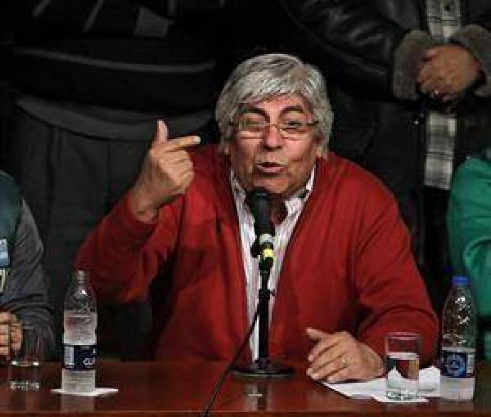 Moyano y Micheli unir�an sus reclamos en un paro nacional
