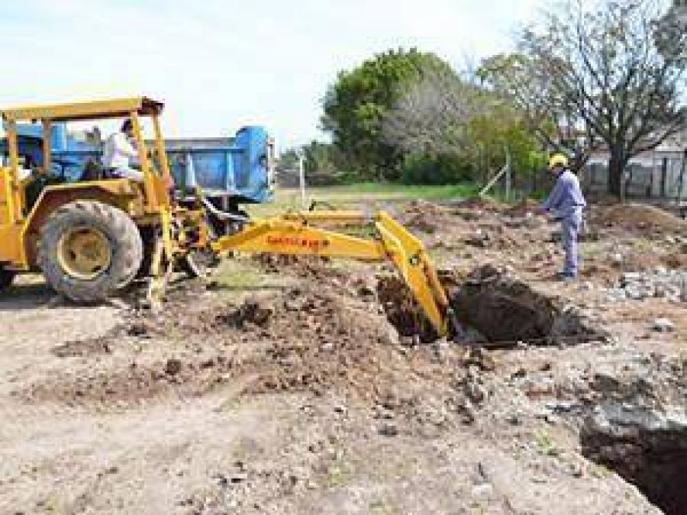 Comenzaron las obras para construir dos escuelas y un jard�n en Jos� Le�n Su�rez