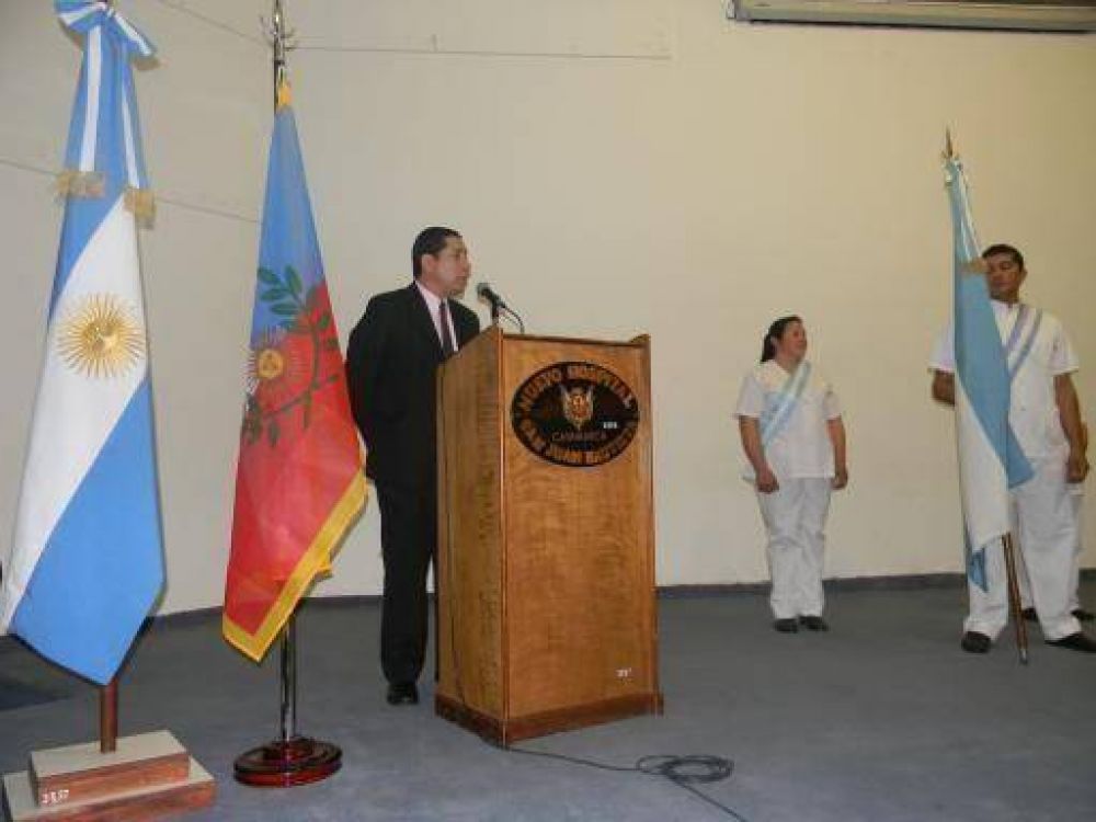 Buscan jerarquizar la carrera de Enfermer�a a nivel Terciario