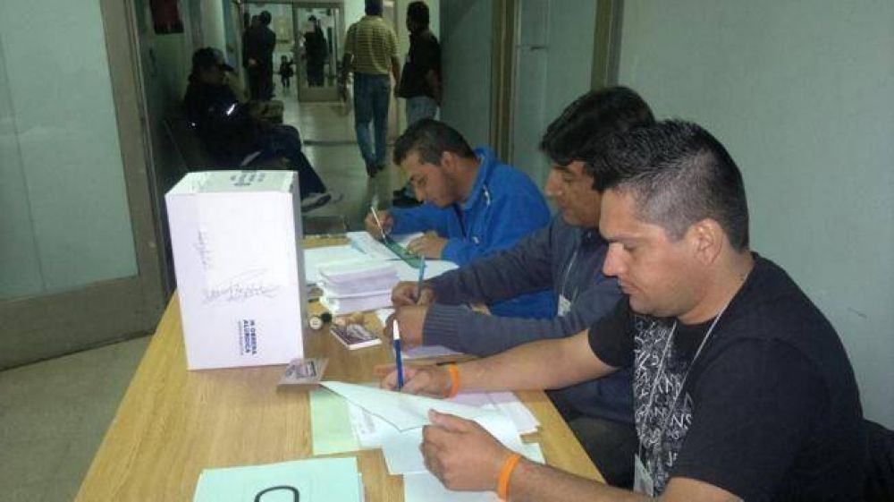 UEPC y Luz y Fuerza llaman a estatales a un paro provincial