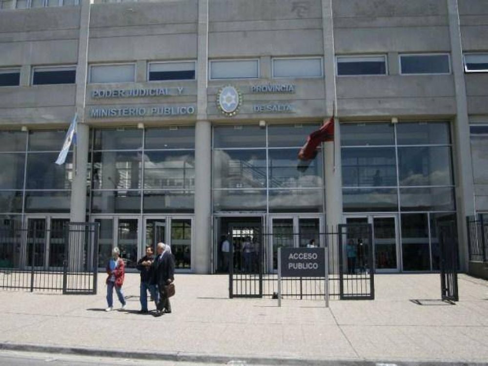 Sigue abierto el reclamo salarial de los judiciales