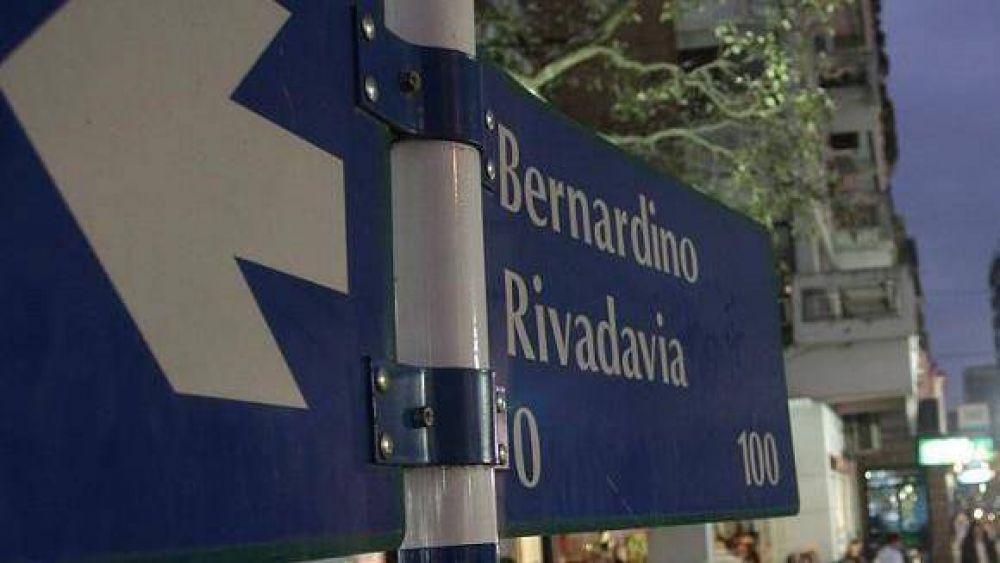  Antes del fin de semana cambiar�n el nombre de la calle Bernardino Rivadavia