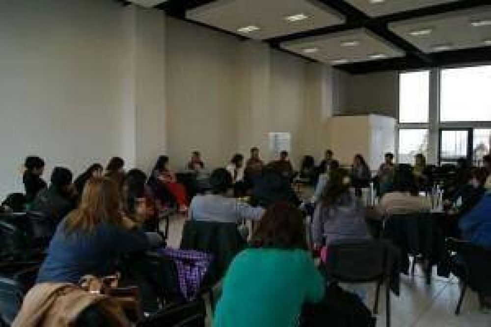 Educaci�n acompa�� jornada de debate de alumnos de los IPES de Ushuaia y R�o Grande