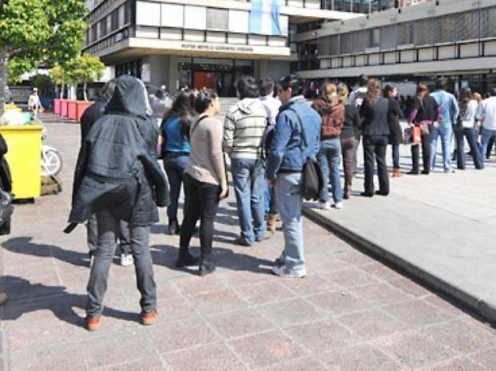 Centro cultural con nuevo nombre, de Bernardino Rivadavia a Roberto Fontanarrosa