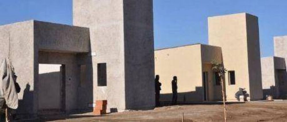 El gobierno entregar� hoy 58 viviendas de clase media