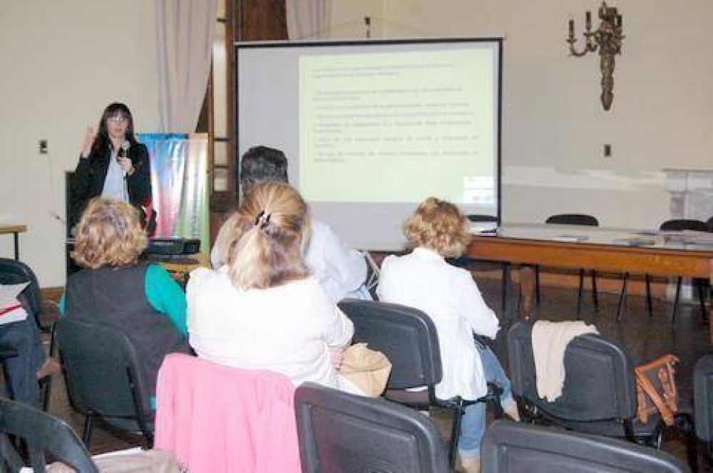 Los concejales debatieron sobre residuos, medioambiente, agroqu�micos y reciclado