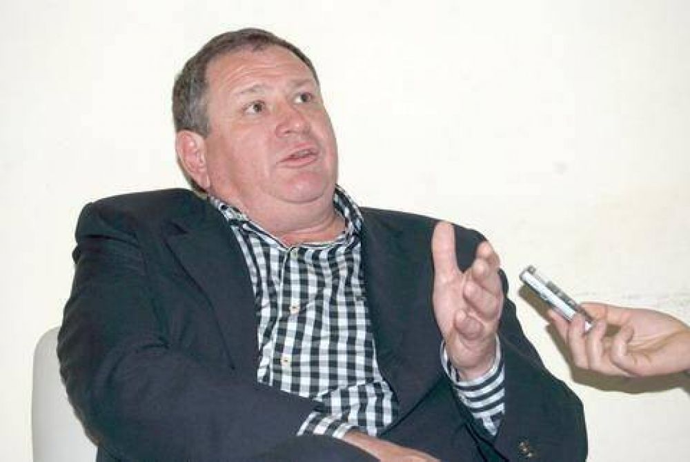 Rogel piensa en el 2013 �para discutir, de igual a igual con el peronismo� provincial