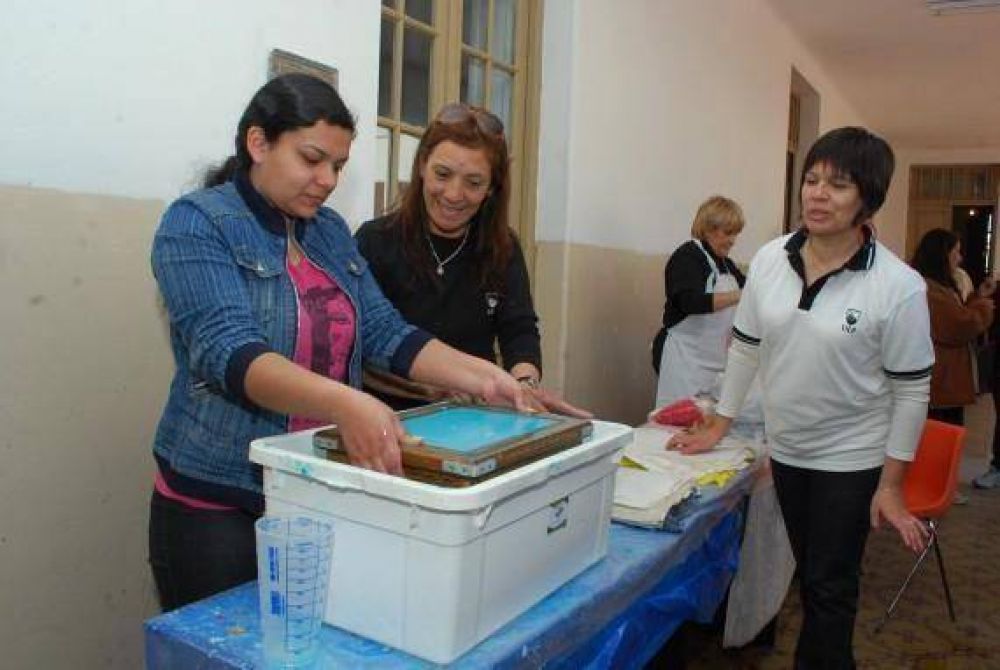 El Ministerio de Inclusi�n Social brind� una capacitaci�n sobre reciclado de papel