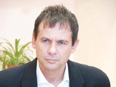 �Ac� hay que hacer una reforma pol�tica�, dijo Eduardo Costa